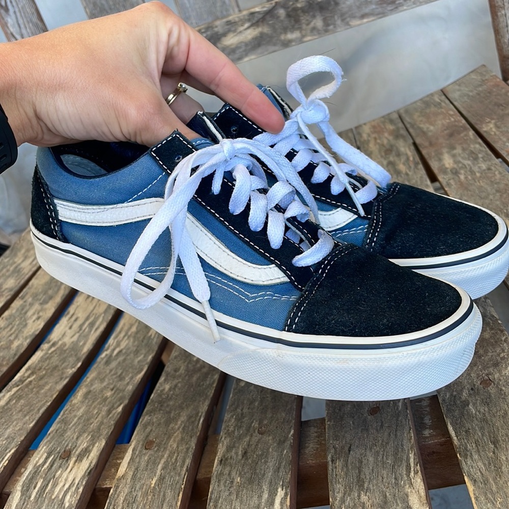 Vans old school navy & white shoes